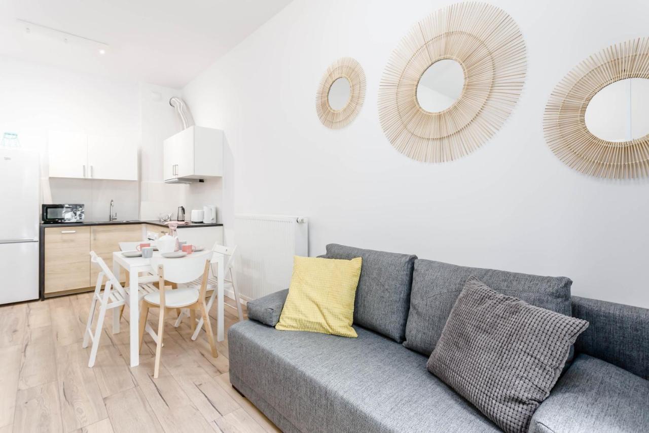Chill Apartments Marywilska Warschau Exterior foto